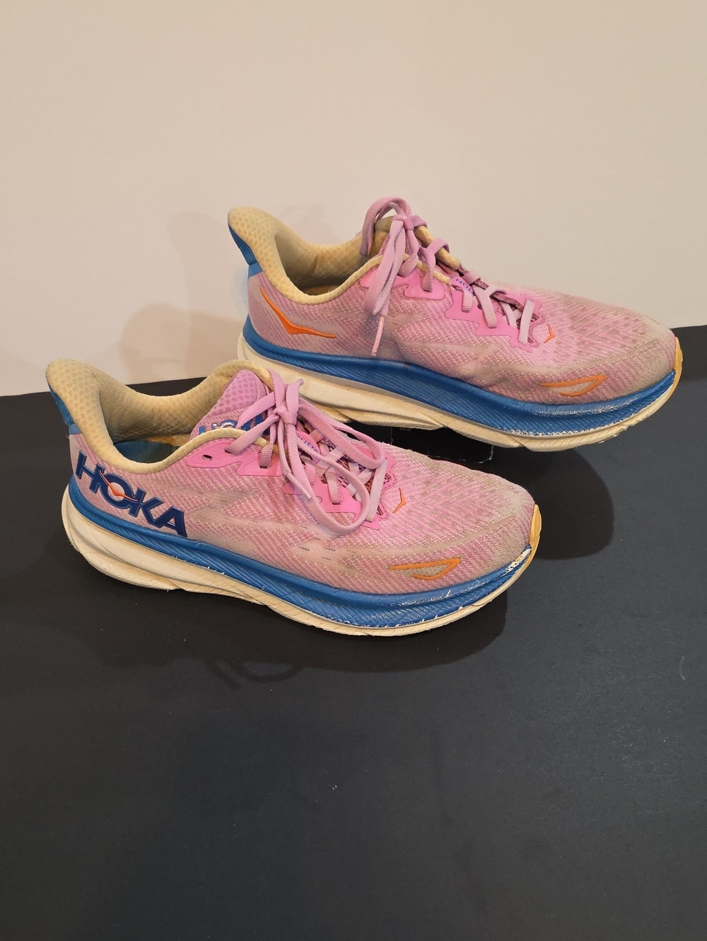 Hoka Clifton 9 Women's Pink and Blue Athletic Running Shoes Size 8.5